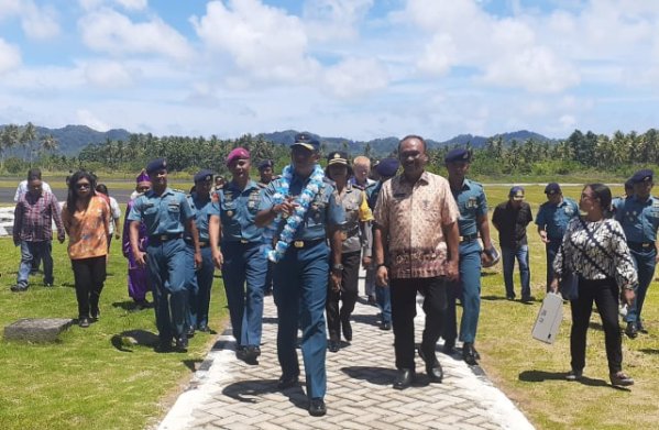 Dari Filipina, Danlantamal Manado Singgah Talaud