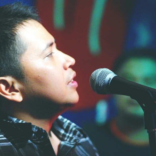 Mengenal Dean Joe Kalalo, Sastrawan dari Manado