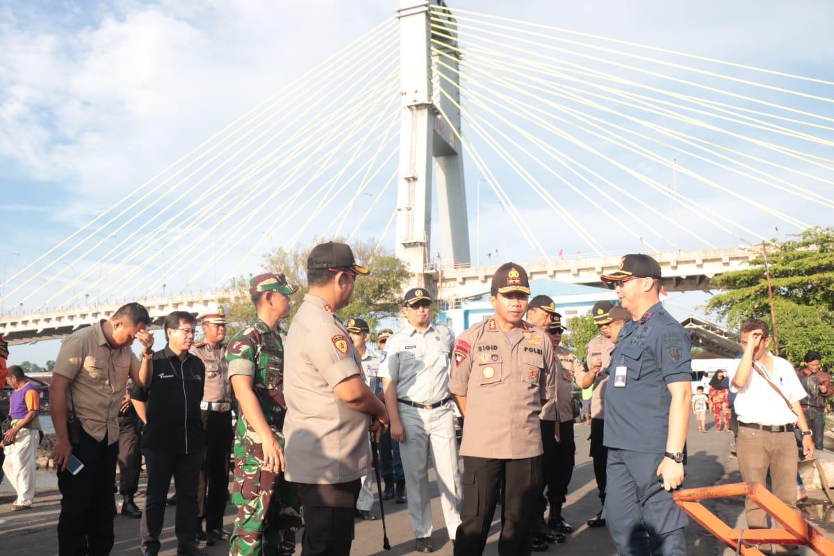 Kapolda Cek Arus Mudik Idul Fitri di Pelabuhan Manado
