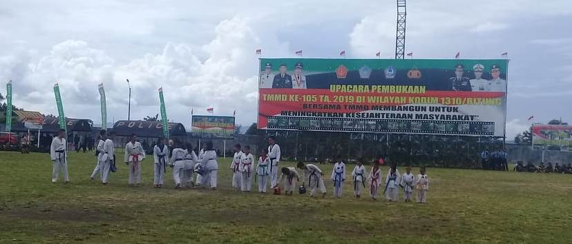 Atraksi Taekwondo Memukau Saat Pembukaan TMMD