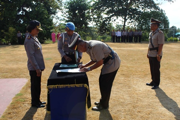 Sertijab Kapolsek Essang, Ipda Andres Tendage Ganti Iptu Dekmar Lerah