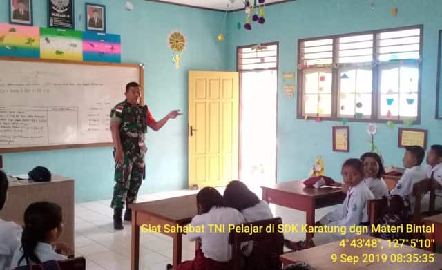 TNI Sahabat Pelajar di SD Kristen Imanuel Karatung Talaud