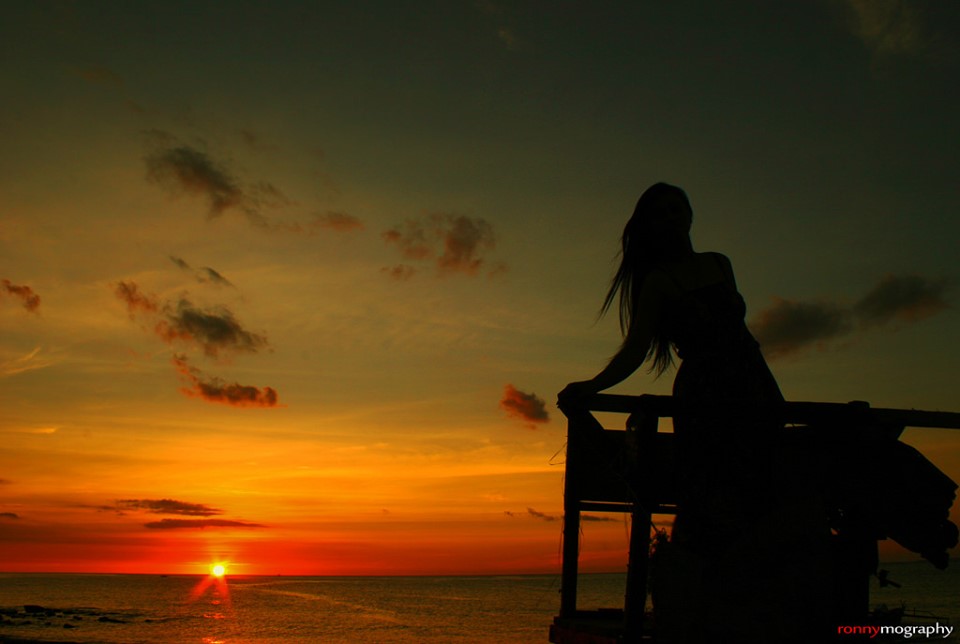 Puisi-puisi Bahasa Sangihe Iverdixon Tinungki (Bagian 1)