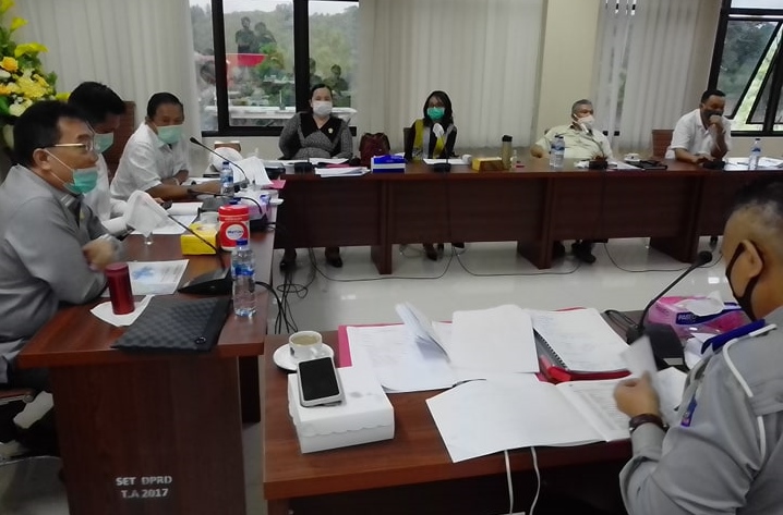 Rapat dengar pendapat Komisi III DPRD dan Dishub Sulut (Foto Meikel Barta1.com)