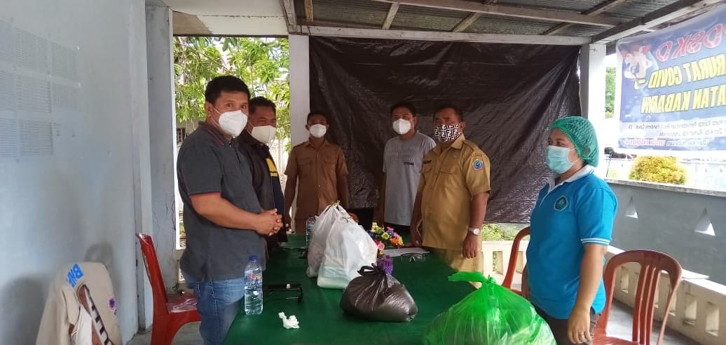 Bhabinkamtibmas Nanusa Cegah Covid-19 di Tapal Batas NKRI