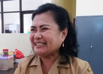Plt Kepala Dinas Pemberdayaan Perlindungan Perempuan dan Anak Sangihe, Dra Olga Makasidamo.