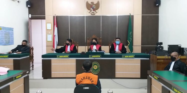 Eks Pemred Banjarhits Dituntut Enam Bulan Penjara