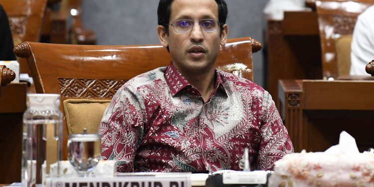 Mendikbud Didesak Lantik Direktur Politeknik Negeri Manado Terpilih