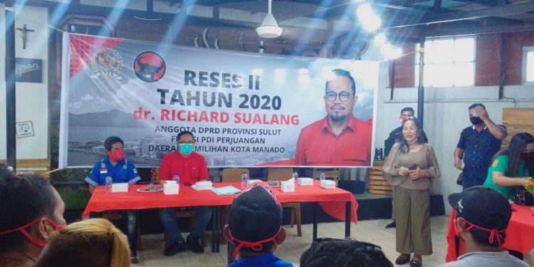 Reses Berbeda Richard Sualang dengan Buruh Bagasi Manado