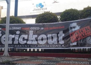 Spanduk ‘Erick Out’ di Lima Gedung BUMN Sulut