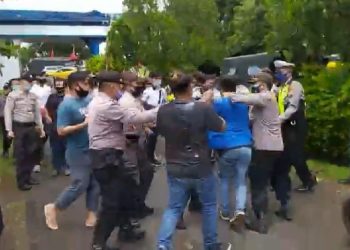 Demo Tolak Omnibus Law, 17 Mahasiswa Unima Ditangkap Polisi