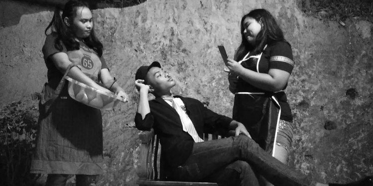 Petunjuk Praktis Penyutradaraan Teater Bagi Siswa SMP SMA