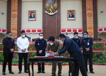 Penetapan Perda APBD Sulut 2021 dan Fatoni Pamit
