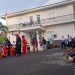 Kelompok yang berdemo menentang penetapan tarif masuk Pelabuhan Manado di depan kantor Pelindo 4