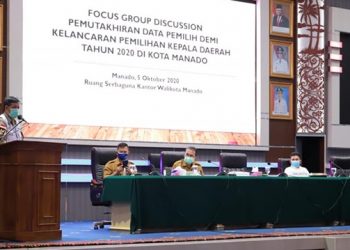 Walikota Manado memberikan sambutan saat FGD Pemutakhiran Data Pemilih antara Pemkot Manado dan pelaksana pemilihan. (foto: dok Humas Pemkot Manado)