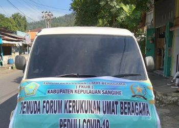 Door to Door Pemuda FKUB Sangihe Salurkan Bapok kepada Warga Terdampak Pandemi