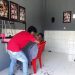 Usaha pangkas rambut di seputaran Ondong ini tetap bertahan meski di tengah pandemi. (Stenly/barta1)