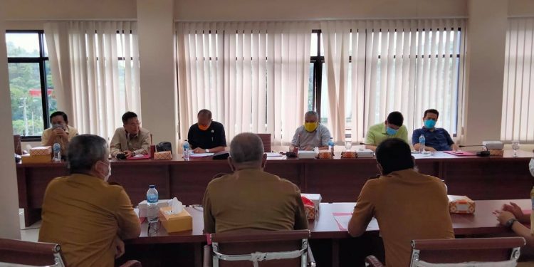 Terminal Liwas Tak Kunjung Selesai