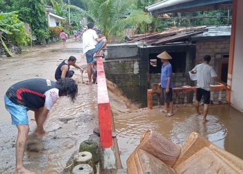 11 Rumah di Kampung Peling Sitaro Dihantam Banjir Bandang