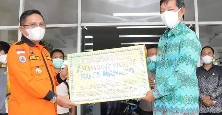 Wali Kota Manado Terima Bantuan dari Pemkot Gorontalo