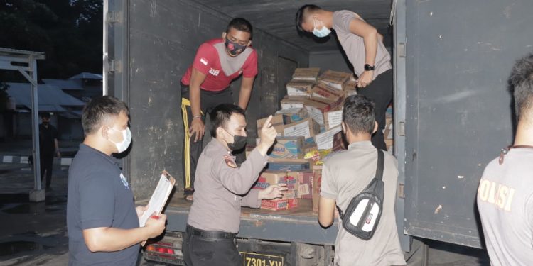 Rasa Empati Polda Sulut dan Bhayangkari Bagi Korban Gempa Sulbar
