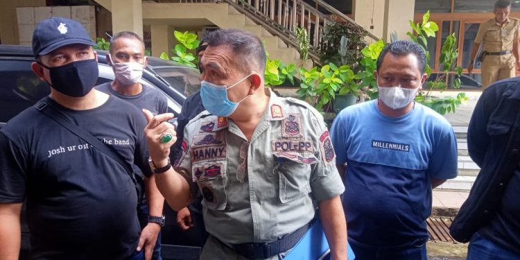 Puluhan Pol PP Manado Berdemo Pertanyakan Nasib Mereka
