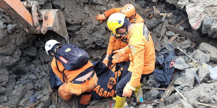 San Hasan Korban Tanah Longsor di Sea Ditemukan Meninggal