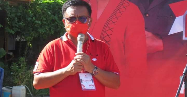 HUT PDIP ke-48, Maurits Mantiri-Hengky Honandar Bersihkan Kuala Girian