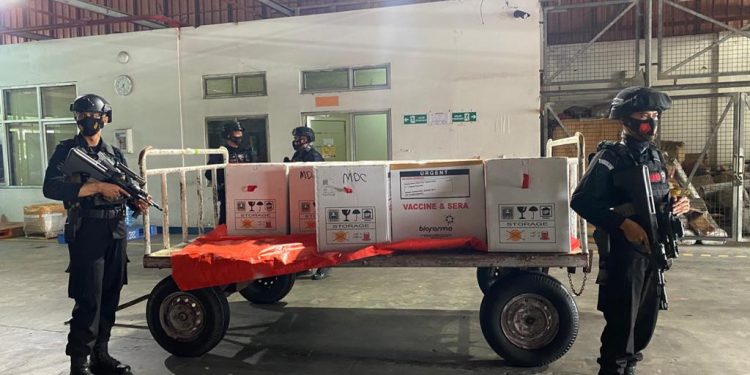 Polda Sulut Kawal Kedatangan 15 Ribu Vaksin Corona, Ini Kronologisnya