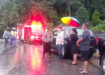 Pantau Lahar Dingin, Wabup Imbau Pengguna Jalan Tetap Waspada