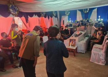 Lumentut Sebut Waspada Banjir-Tanah Longsor di Rumah Duka Fanny Poluan