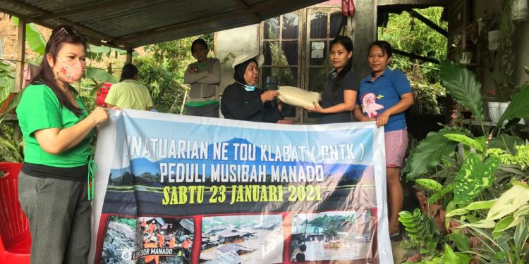 Aksi Sosial Pinatuarian Ne Tou Klabat Bantu Korban Bencana Manado