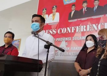 James Arthur Kojongian menyampaikan permintaan maaf bersama personil Badan Kehormatan DPRD Sulut