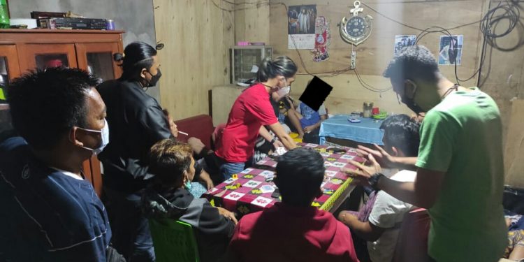 3 Ibu Rumah Tangga Ditangkap Saat Main Judi Remi