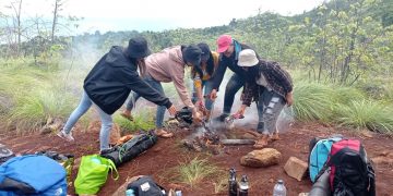5 Pendaki Wanita Rayakan Valentine di Gunung Piapi Talaud