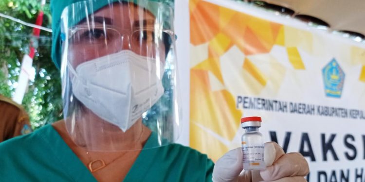 Vaksinasi Covid-19 Tahap Pertama di Kepulauan Sangihe Berjalan Lancar
