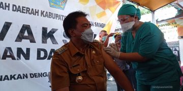Sudah Jalani Dua Tahapan Vaksinasi, Bupati Gaghana Imbau Masyarakat Jangan Takut Vaksin