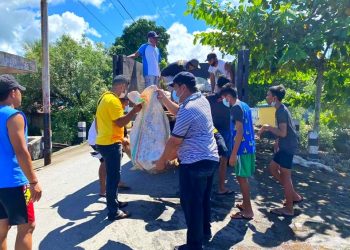 Camat Tamako Pimpin Aksi Bersih-Bersih Sampah di Beberapa Titik