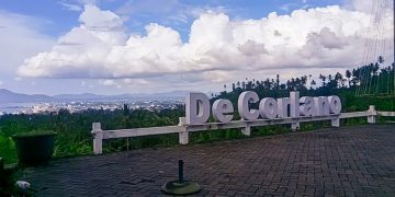 Menikmati Keindahan Manado dari Puncak De Corlano