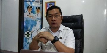 Wartawan Terima Vaksin dari Dinkes Manado