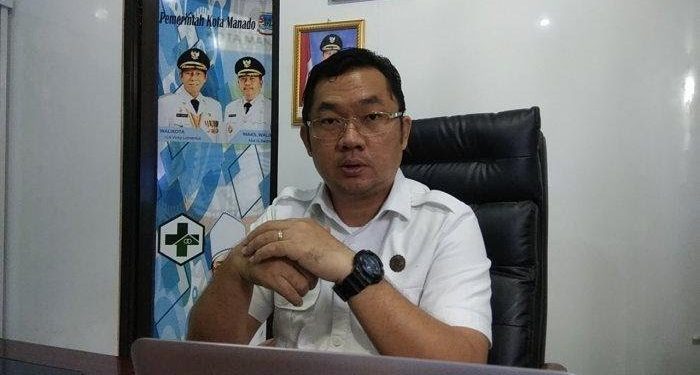 Wartawan Terima Vaksin dari Dinkes Manado