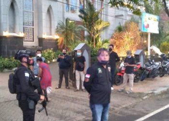 Gereja di Manado Dijaga Polisi Pasca Bom Katedral Makassar