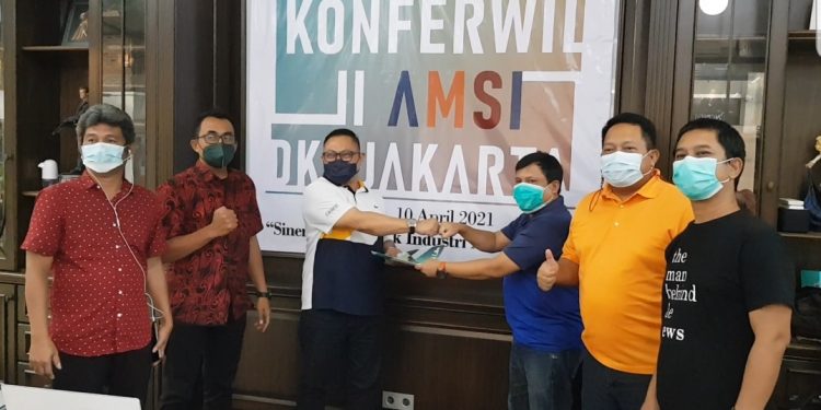 Rikando Somba-Yulis Sulistyawan Kembali Nahkoda AMSI DKI Jakarta
