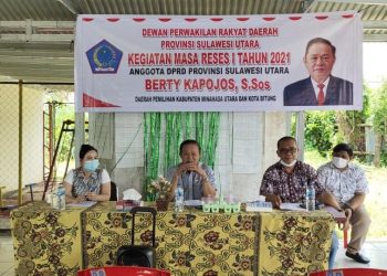 Berty Kapojos Dicecar Berbagai Keluhan Oleh Warga Minut