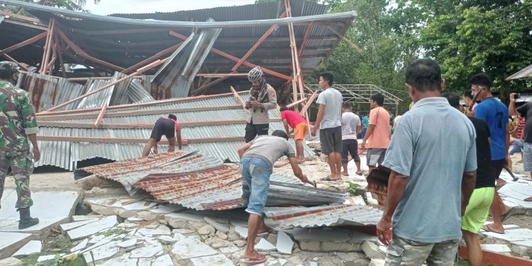 Tangis dan Syukur Dibalik Robohnya Gereja Kasih Diaspora Talaud