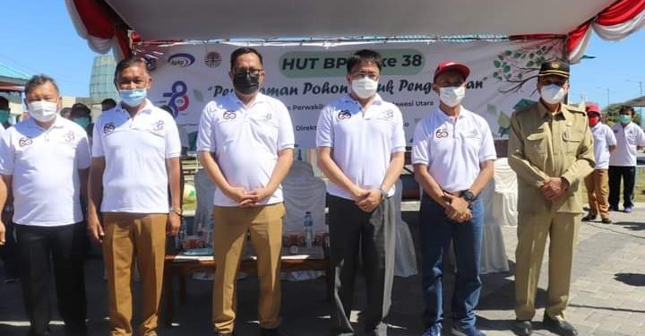 AARS Tanam Pohon di HUT BPKP Sulut ke-38