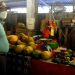 Bupati Jabes Gaghana menyambangi pedagang di Pasar Towo'e Tahuna