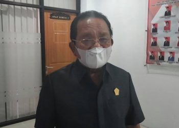 Anggota DPRD Sulut dapil Nusa Utara, Winsulangi Salindeho (Foto Meikel Barta1.com)