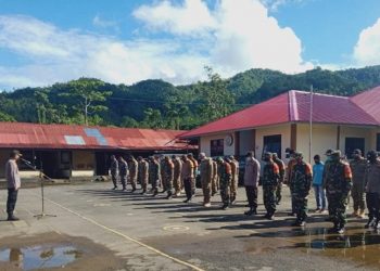 Pelaksanaan apel pengecekan personil gabungan TNI-Polri, Satpol PP dan Tenaga Kesehatan.