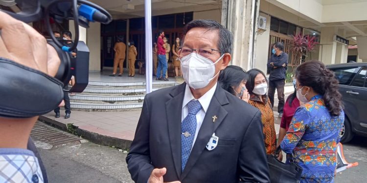 Vicky Lumentut Ajak Warga Manado Dukung Program AARS